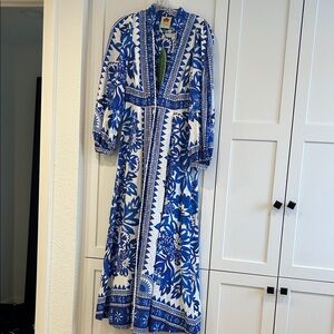 FARM Rio Blue and White Long Sleeve Dress Floral Tapestry
